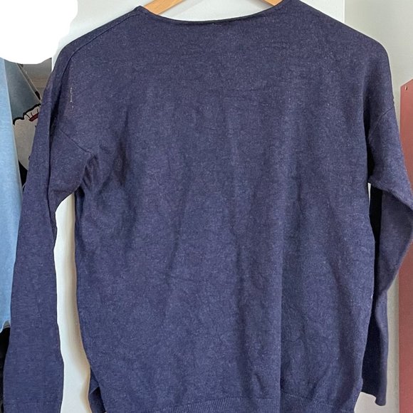 sweater/ long sleeve - Picture 2 of 2